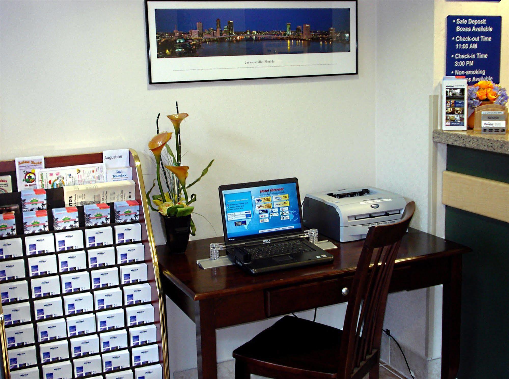 Hometown Inn & Suites Jacksonville Butler Blvd./Southpoint Affari foto